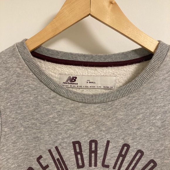 New Balance sweatshirt - Picture 2 of 3